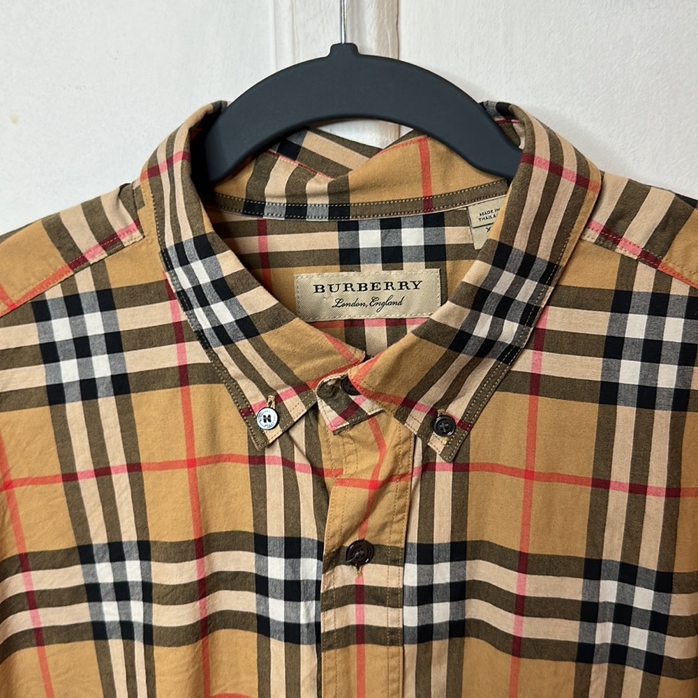 Burberry Check Cotton Poplin Shirt in Traditional Check - Picture 2 of 5